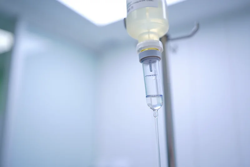 Капельница крупным планом